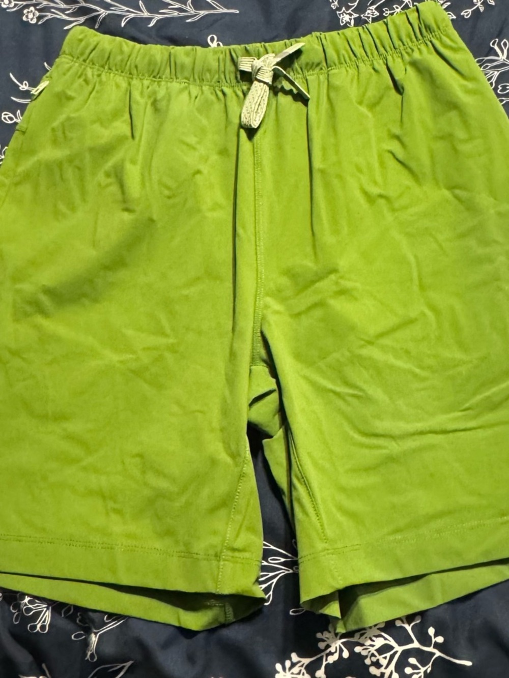 Fabletics Green 7" One Short with Drawstring